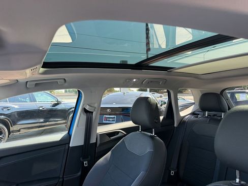New 2026 Volkswagen Taos SE FWD image 21