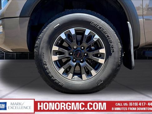Used 2021 Nissan Titan PRO-4X w/ Pro-4x Convenience Package AWD/4WD image 35