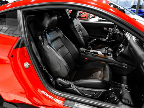 Used 2018 Ford Mustang GT Premium RWD image 27