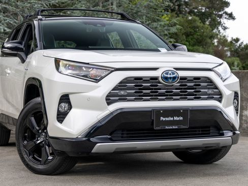 Used 2019 Toyota RAV4 XSE AWD/4WD image 9