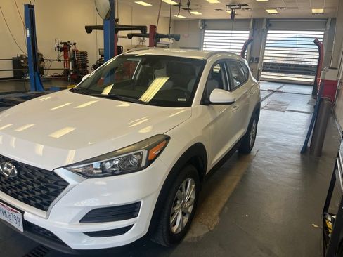 Used 2019 Hyundai Tucson Value FWD image 2