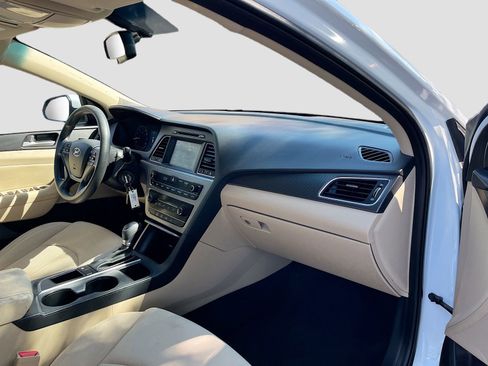 Used 2017 Hyundai Sonata Sport FWD image 26