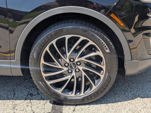Used 2019 Lincoln Nautilus Reserve AWD/4WD image 13