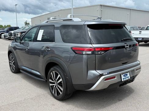 Used 2023 Nissan Pathfinder Platinum AWD/4WD image 39