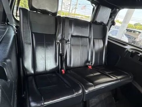 Used 2016 Ford Expedition Platinum RWD image 23