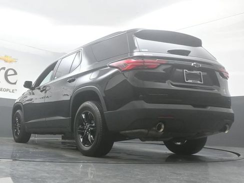 Used 2023 Chevrolet Traverse LT FWD image 5