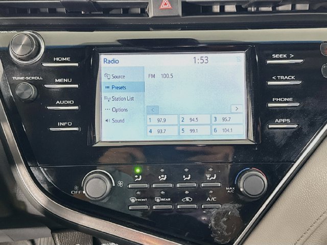 Used 2018 Toyota Camry LE FWD image 15
