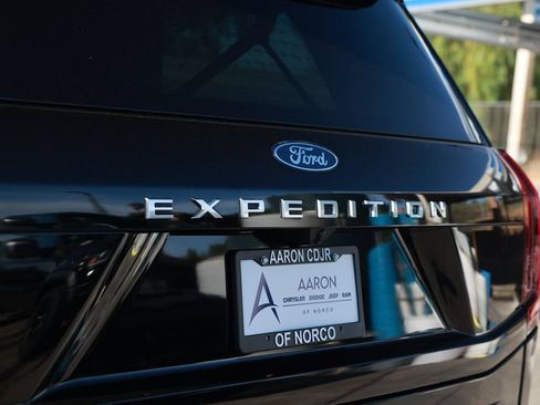Used 2025 Ford Expedition Max Active AWD/4WD image 14