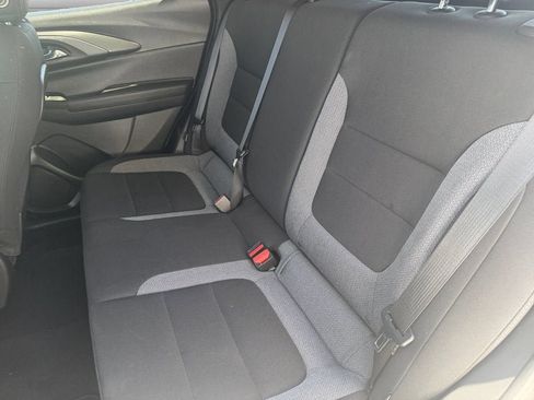 Used 2025 Chevrolet TrailBlazer LT AWD/4WD image 14