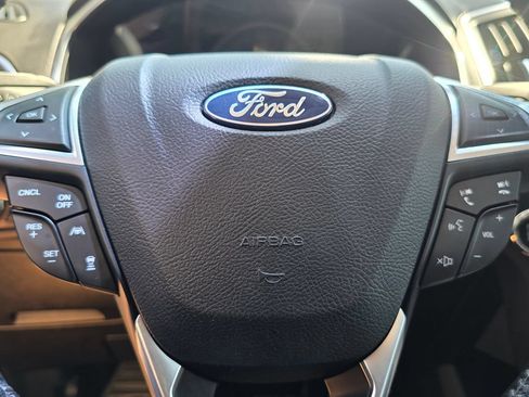 Used 2019 Ford Edge Titanium w/ Equipment Group 301A FWD image 35