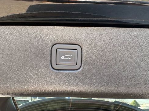 Used 2024 Chevrolet Blazer LT w/ Convenience Package FWD image 25