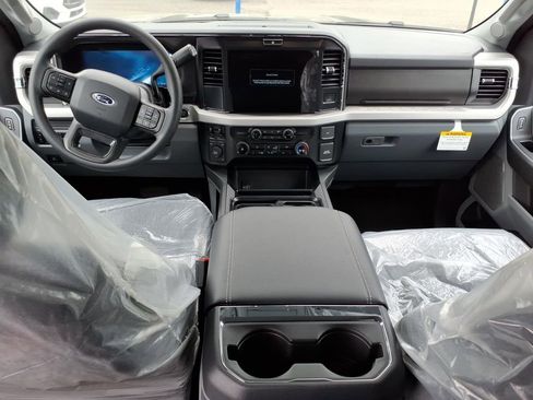 New 2026 Ford F350 XLT w/ XLT Premium Package AWD/4WD image 10