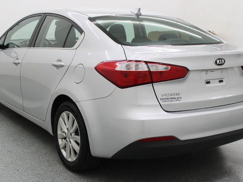 Used 2015 Kia Forte EX FWD image 6