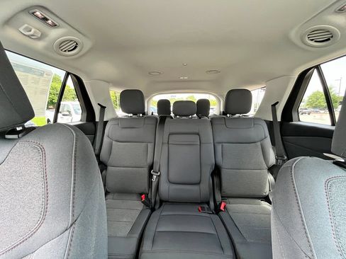 New 2026 Ford Explorer Active AWD/4WD image 14