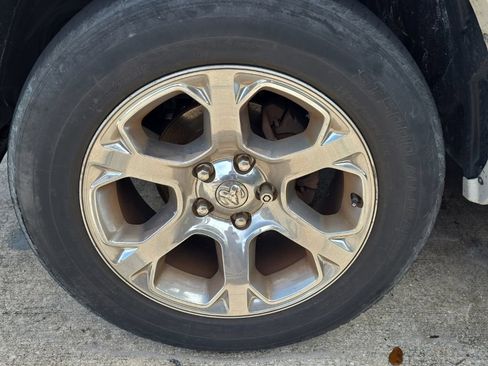 Used 2013 RAM 1500 Laramie RWD image 11