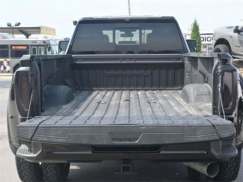 Used 2023 GMC Sierra 1500 SLT w/ SLT Premium Plus Package image 11