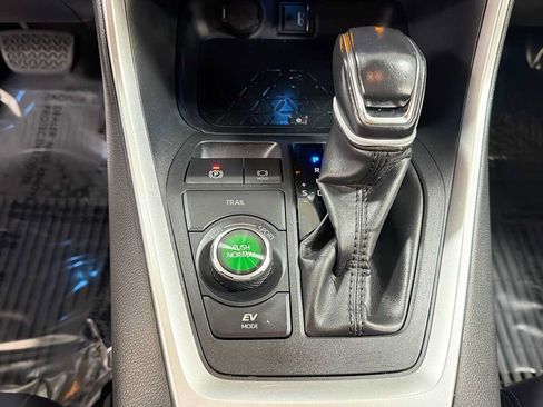 Certified 2019 Toyota RAV4 XSE AWD/4WD image 22