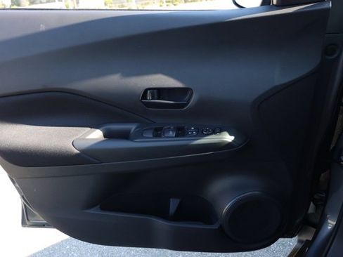 New 2025 Nissan Kicks Play S image 23