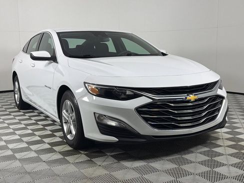 Used 2023 Chevrolet Malibu LS w/ Driver Confidence Package image 3