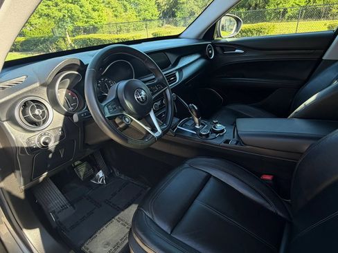 Used 2018 Alfa Romeo Stelvio AWD w/ Convenience Package image 9