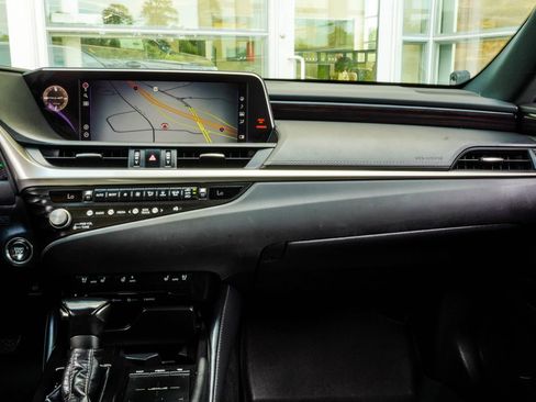 Used 2021 Lexus ES 350 w/ Premium Package FWD image 16