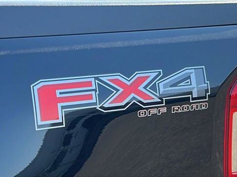 Used 2024 Ford Maverick Lariat w/ FX4 Off-Road Package image 12