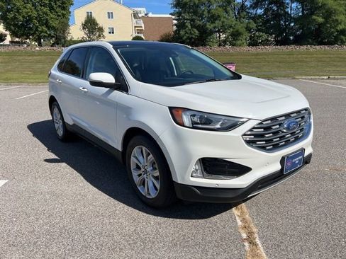 Used 2022 Ford Edge Titanium image 12