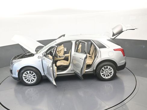 Used 2019 Cadillac XT5 FWD image 63