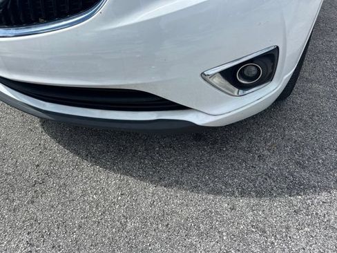 Used 2020 Buick Envision Essence w/ LPO, Active Package FWD image 9