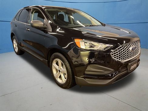 Used 2024 Ford Edge SE image 32