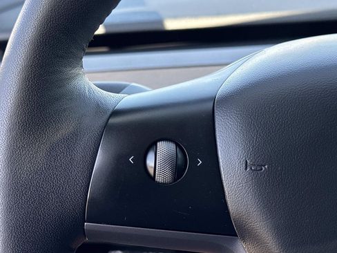 Used 2023 Tesla Model 3 Standard Range RWD image 8