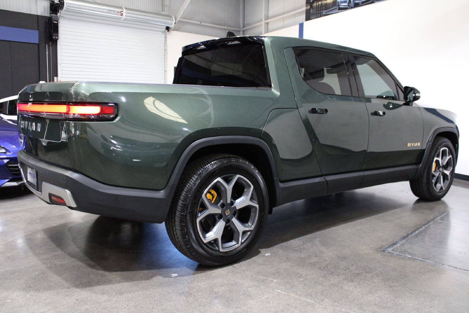 Used 2023 Rivian R1T Adventure Quad AWD/4WD image 12