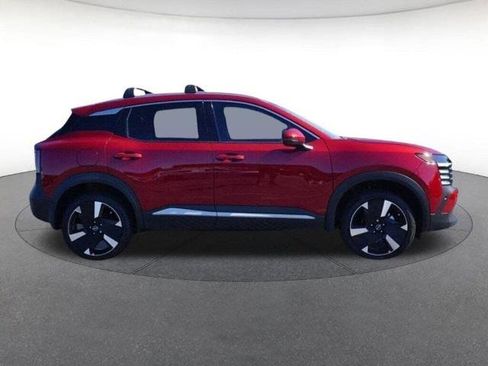 Certified 2025 Nissan Kicks SR image 8