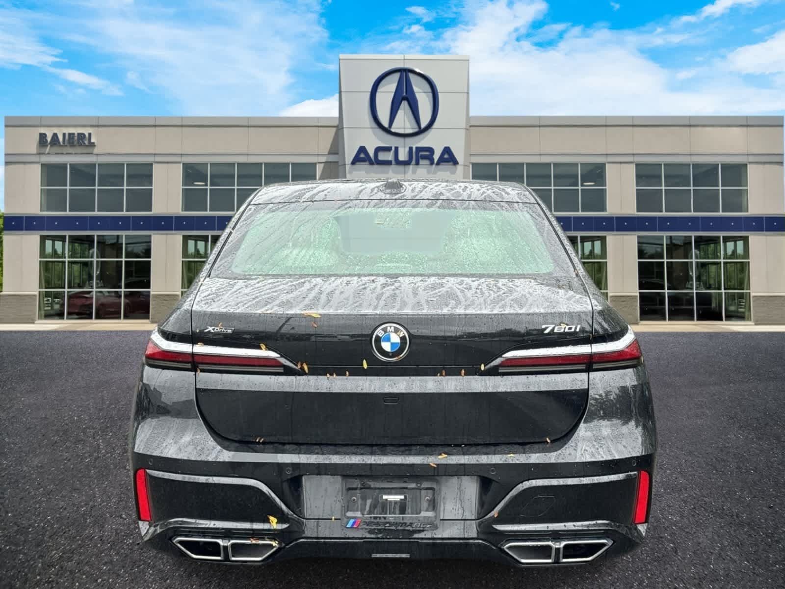 Used 2023 BMW 760i xDrive w/ Executive Package AWD/4WD image 4