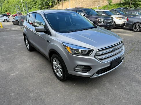 Used 2019 Ford Escape SE AWD/4WD image 2