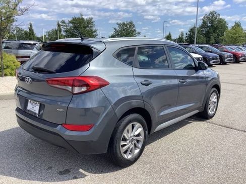 Used 2017 Hyundai Tucson SE w/ SE Popular Package 02 AWD/4WD image 5