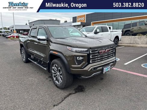 Used 2024 GMC Canyon Denali AWD/4WD image 1