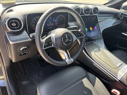 Used 2026 Mercedes-Benz GLC 300 image 18