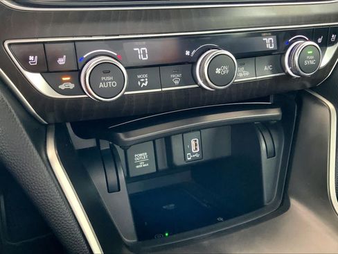 Used 2018 Honda Accord Touring image 33