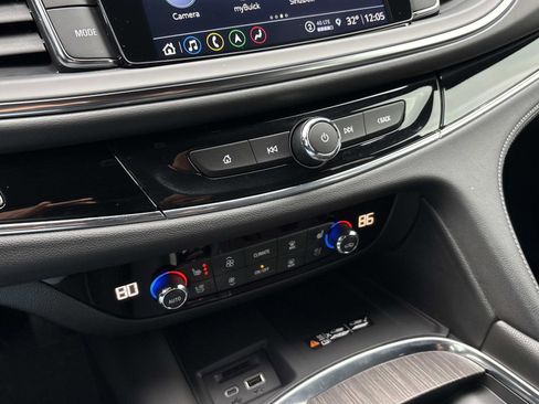 Certified 2023 Buick Enclave Avenir w/ Avenir Technology Package image 24