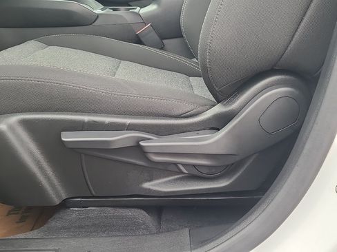 Used 2025 GMC Terrain Elevation AWD/4WD image 15