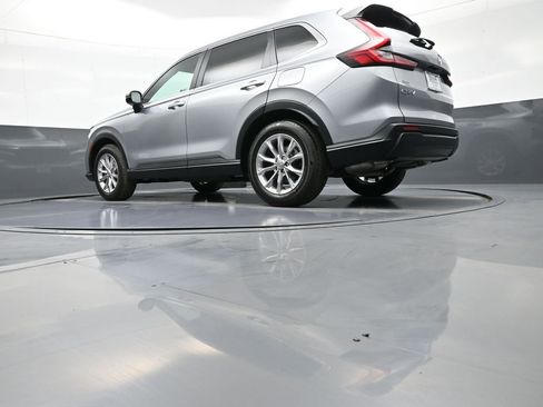 Used 2023 Honda CR-V EX image 32