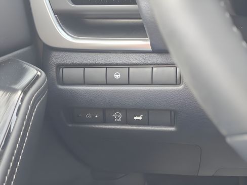 Certified 2026 Nissan Rogue SV AWD/4WD image 22