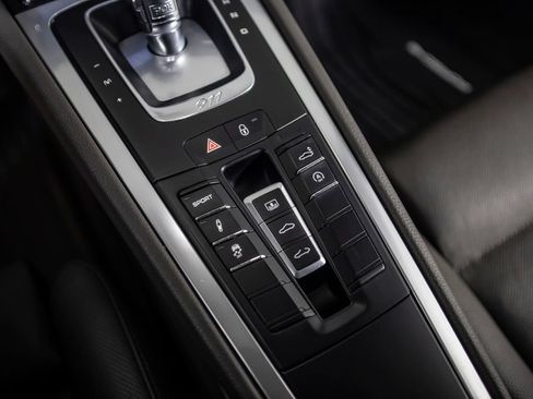 Used 2019 Porsche 911 Carrera S RWD image 29