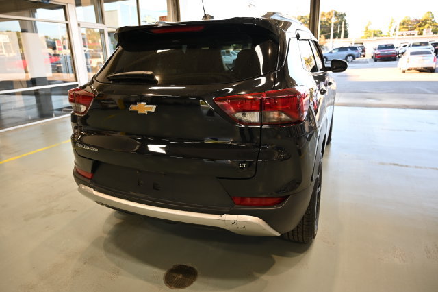 Used 2023 Chevrolet TrailBlazer LT FWD image 6