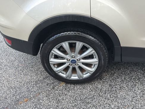 Certified 2018 Ford Escape Titanium w/ Ford Safe & Smart Package FWD image 16