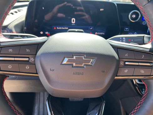 Certified 2024 Chevrolet Traverse RS image 15