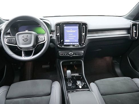 Certified 2023 Volvo XC40 Recharge Ultimate w/ Protection Package Premier image 23