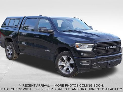 Used 2023 RAM 1500 Laramie AWD/4WD image 1