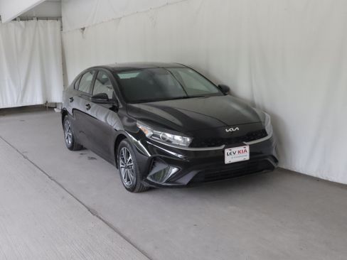 Used 2023 Kia Forte LXS FWD image 1